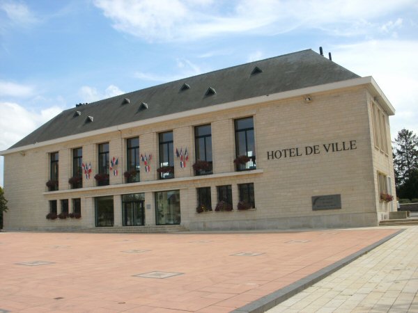 Het gemeentehuis van Villers-Bocage