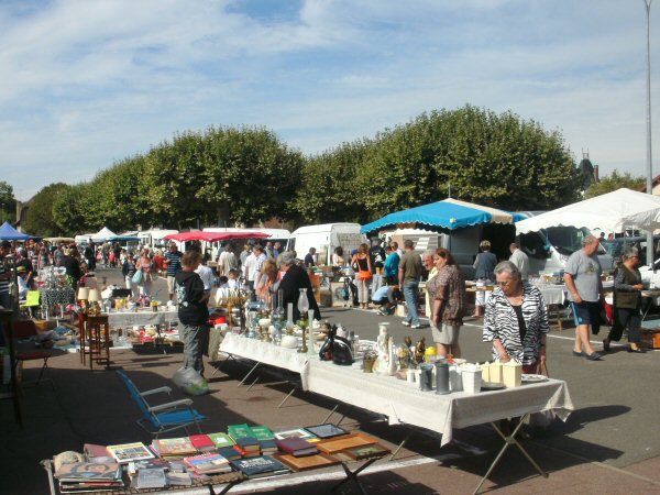 Rommelmarkt in Briare