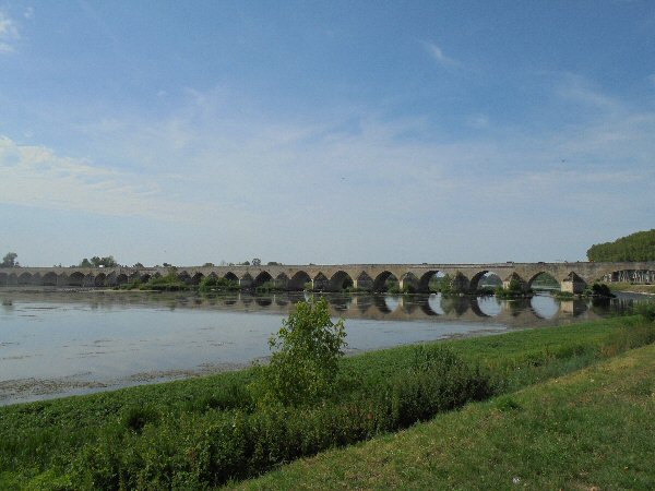 Brug over de Loire